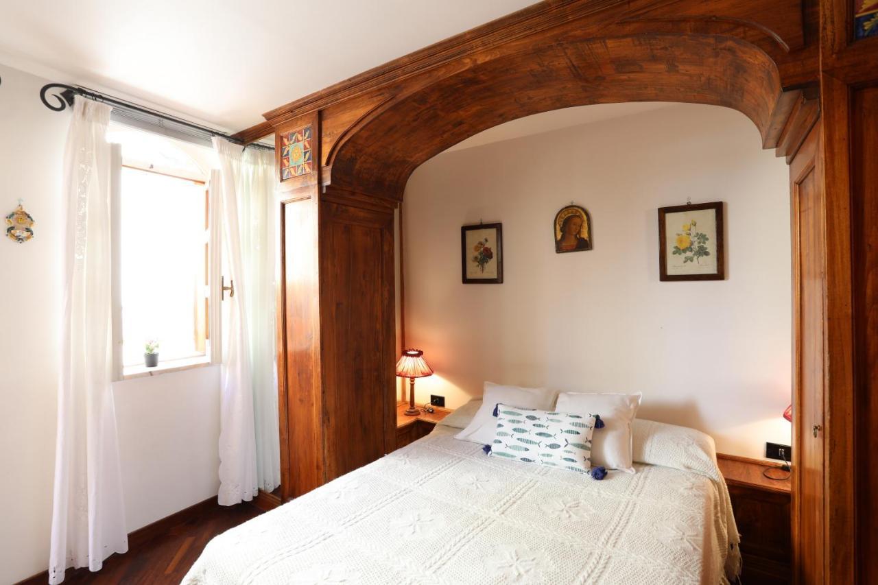 Porta Catania & Duomo Cozy Apartment Taormina Eksteriør billede