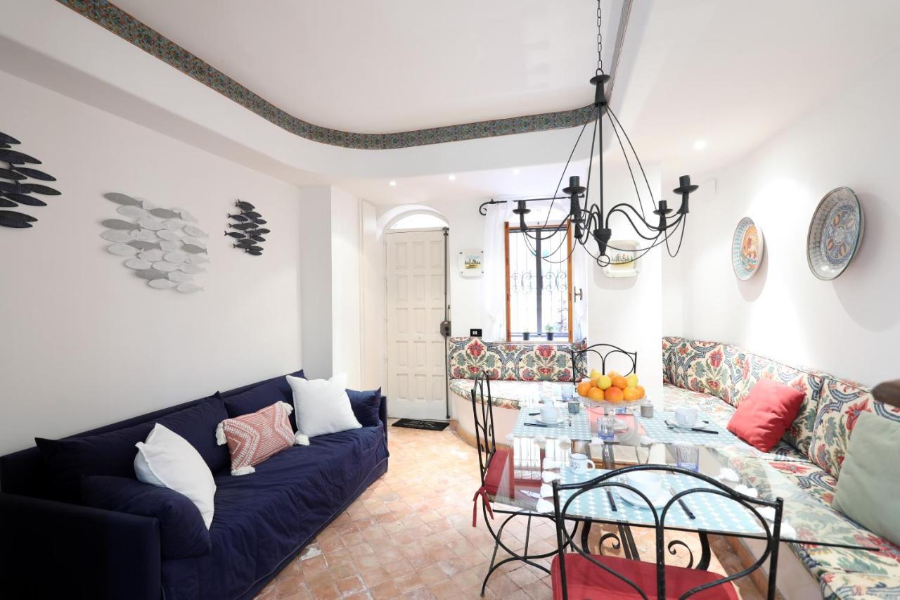 Porta Catania & Duomo Cozy Apartment Taormina Eksteriør billede